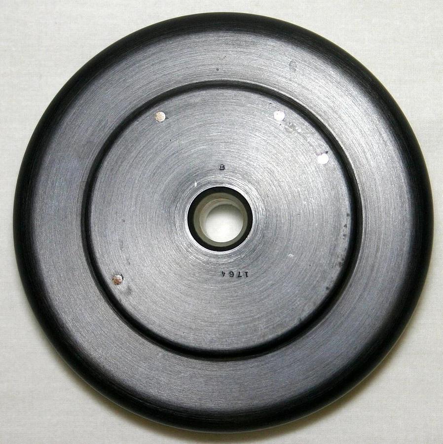 Used BECKMAN FIXED-ANGLE ALUMINUM ROTOR, MODEL F1202, 12x2.0 ML