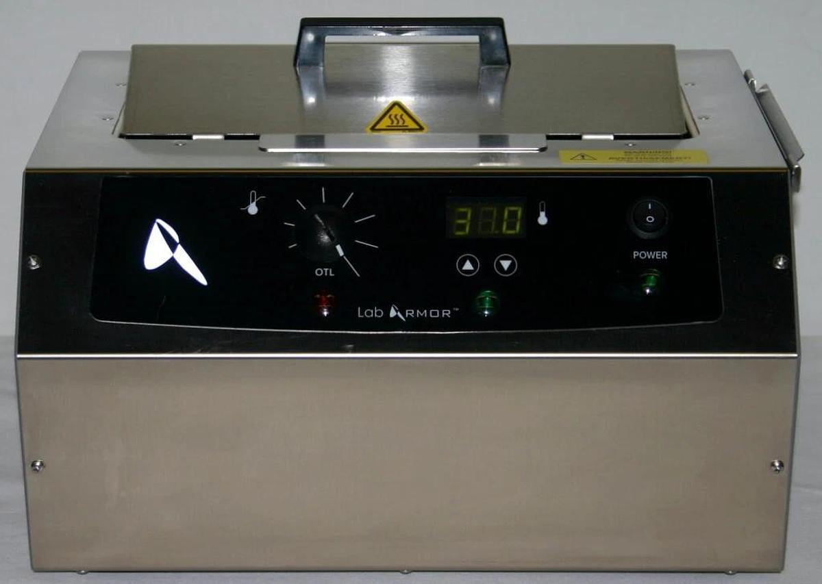 Used LAB ARMOR BEAD BATH, 6 LITER, MODEL 74300-706 WITH 5 LITERS OF BATH BEADS