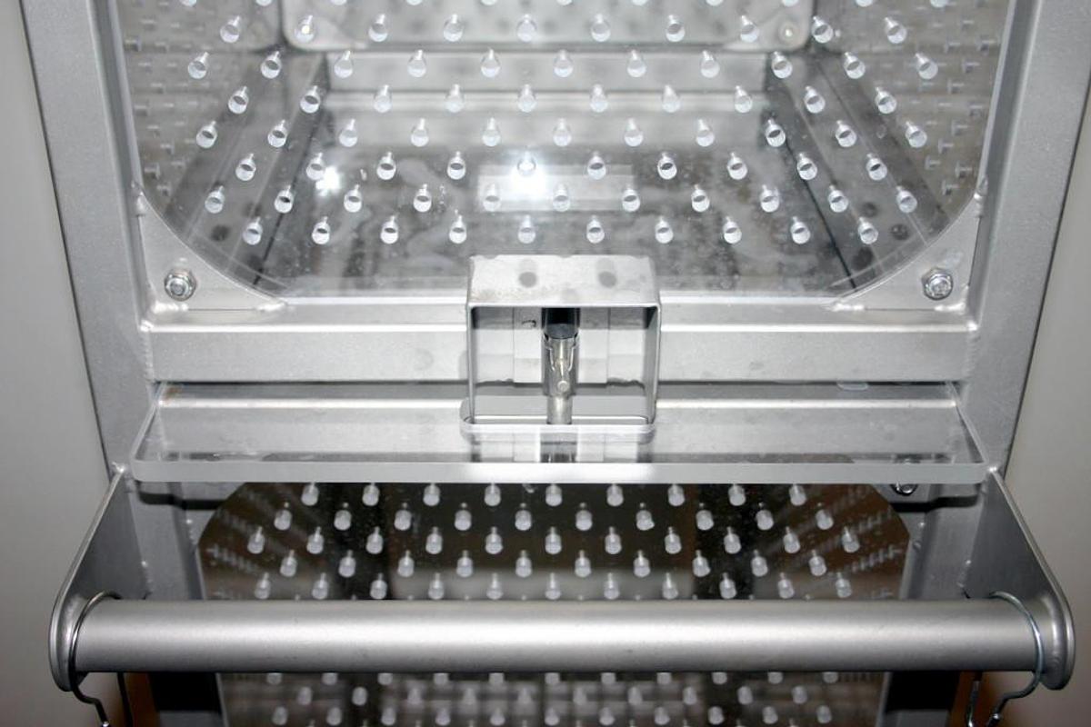 Used CARTER2 SYSTEMS INC. C2SI VETERINARY VERTICAL TUNNEL FOR SCALES