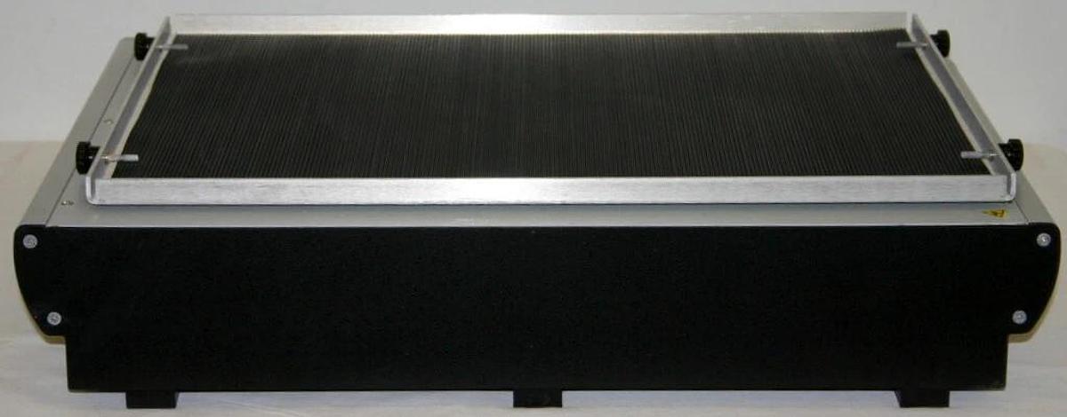 VWR ADVANCED 5000 ORBITAL SHAKER, 24"W x 18"D TRAY