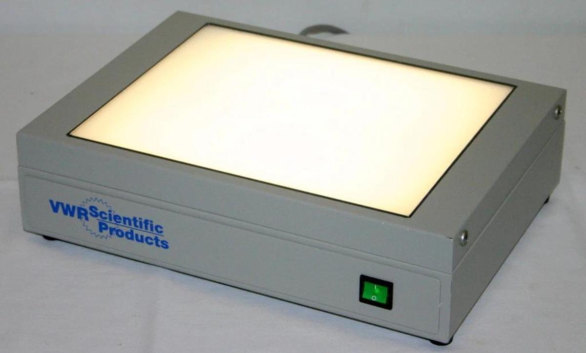 Used VWR WHITE LIGHT TRANSILLUMINATOR, MODEL TW