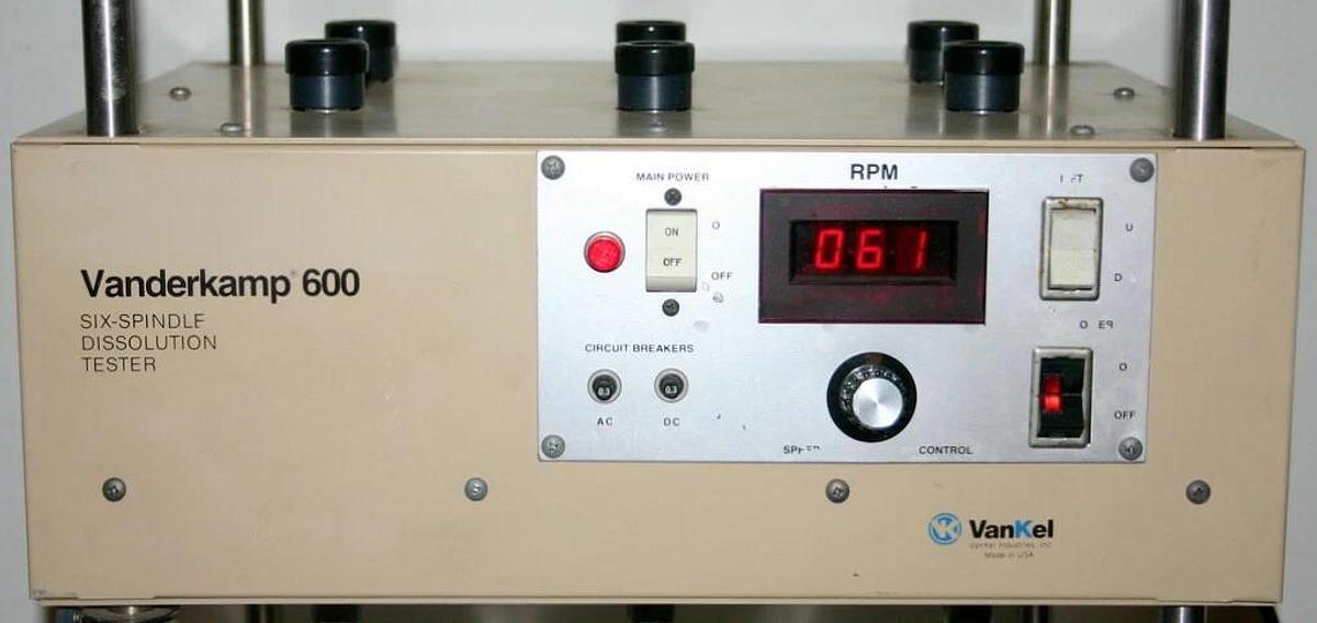Used VANDERKAMP VANKEL 6 SPINDLE DISSOLUTION TESTING STATION, MODEL VK-600