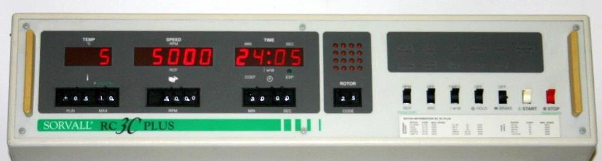 Used SORVALL REFRIGERATED LOW SPEED CENTRIFUGE, MODEL RC3C PLUS WITH H2000B ROTOR