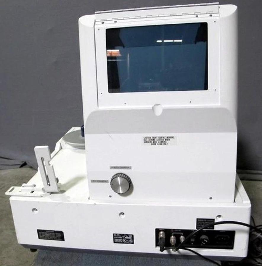 Used VANGUARD INSTRUMENT 35mm PROJECTION SYSTEM, MODEL CAP-35B III WITH REMOTE