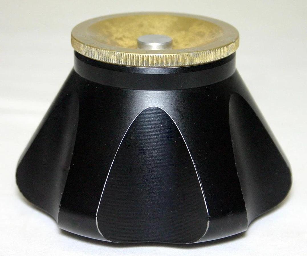 Used BECKMAN ULTRACENTRIFUGE FIXED ANGLE TITANIUM ROTOR, MODEL TLA-100.3, 6 x 3.5 ML