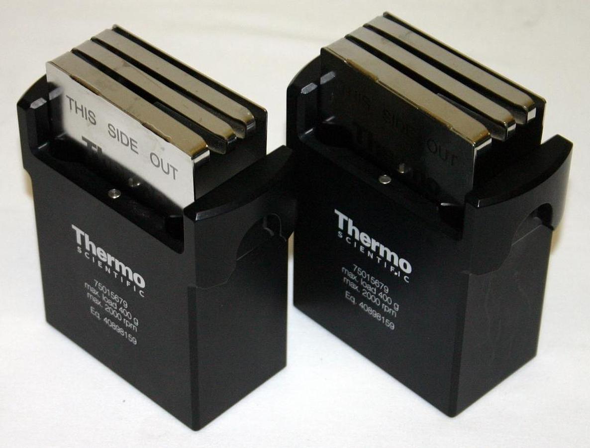 THERMO SORVALL HERAEUS BUCKETS, MODEL 75015697 WITH 75015686 CARD HOLDERS