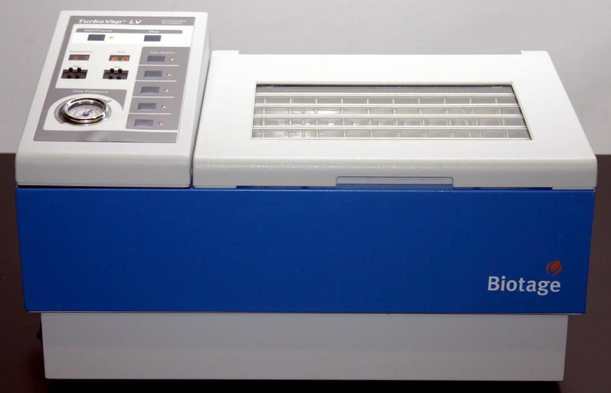 Used BIOTAGE TURBOVAP LV EVAPORATOR CONCENTRATION WORKSTATION WITH RACK