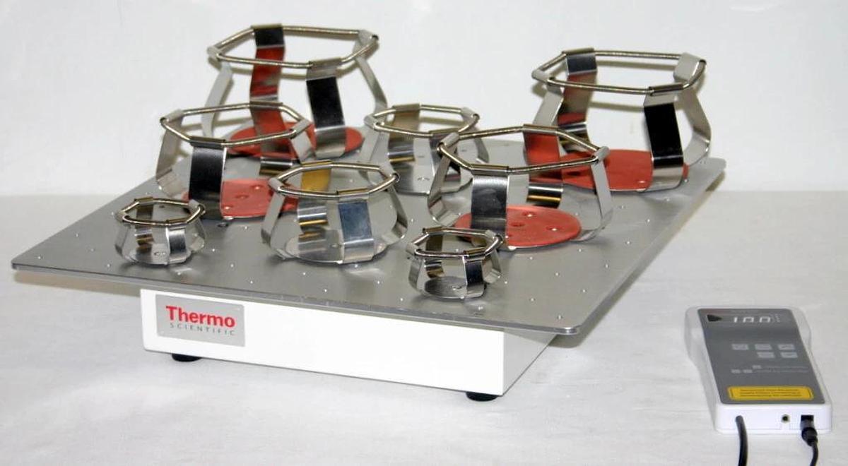 THERMO SCIENTIFIC MAXQ 2000 CO2 PLUS DIGITAL SHAKER, MODEL 88881101