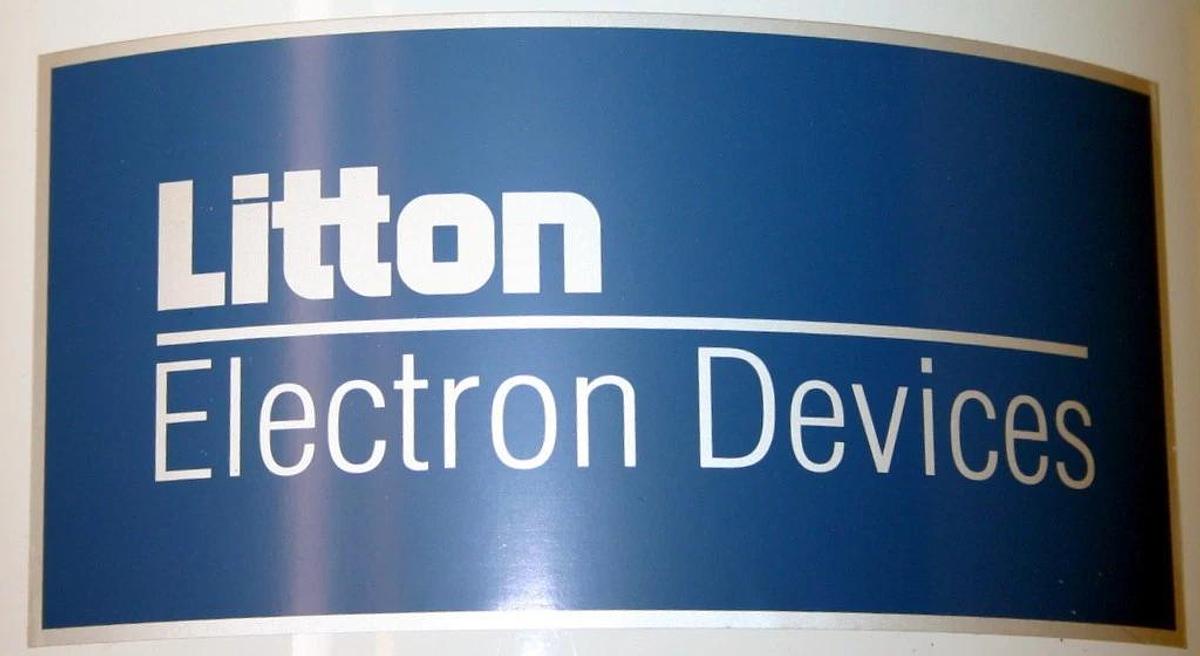 Used LITTON ELECTRON DEVICES IOT INDUCTIVE OUTPUT TUBE TROLLEY ASSEMBLY