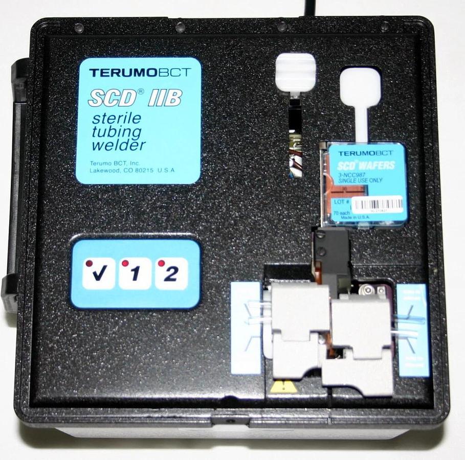 TERUMO BCT STERILE TUBING WELDER, MODEL SCD IIB, MANUFACTURE DATE: 2021