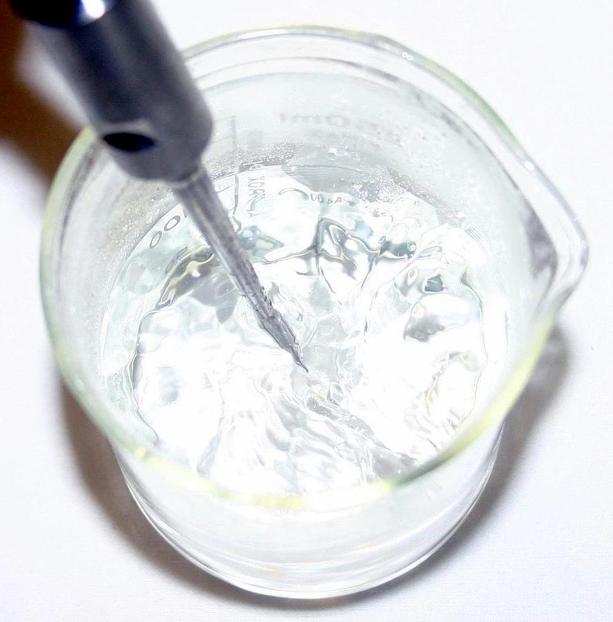 Used FISHER SCIENTIFIC SONIC DISMEMBRATOR WITH ULTRASONIC CONVERTOR, MODEL F60