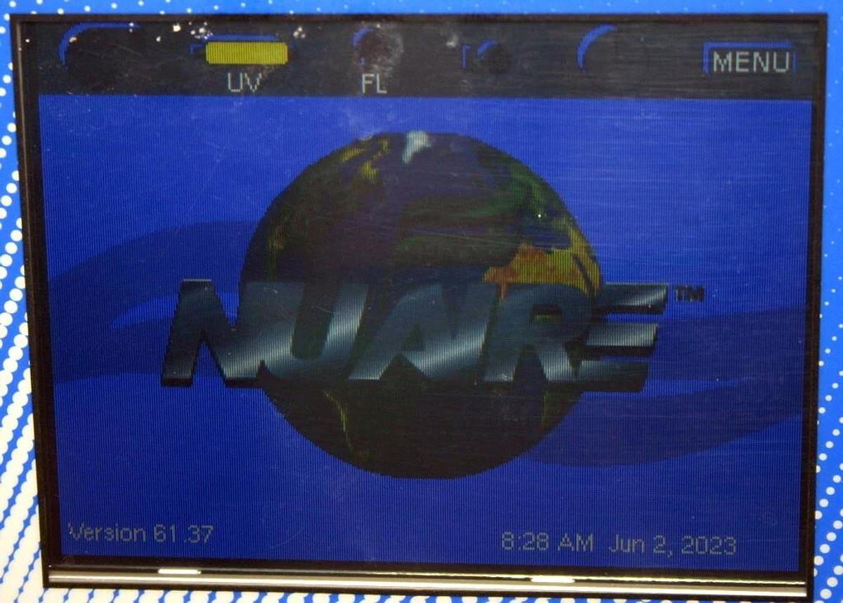 Used NUAIRE LABGUARD ES CLASS II, TYPE B2, 4' BIOLOGICAL SAFETY CABINET NU-430-400