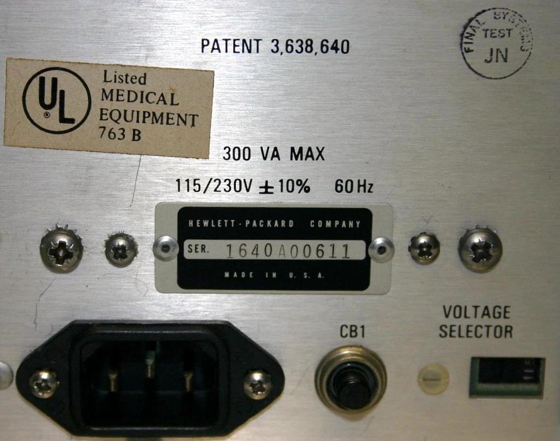 Used HEWLETT PACKARD 8-WAVELENGTH EAR OXIMETER, MODEL 47201A