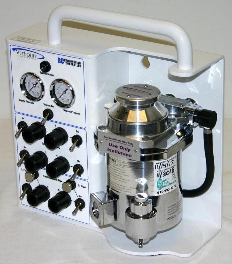 Used VETEQUIP RODENT CIRCUIT CONTROLLER ANESTHESIA SYSTEM, MODEL RC2