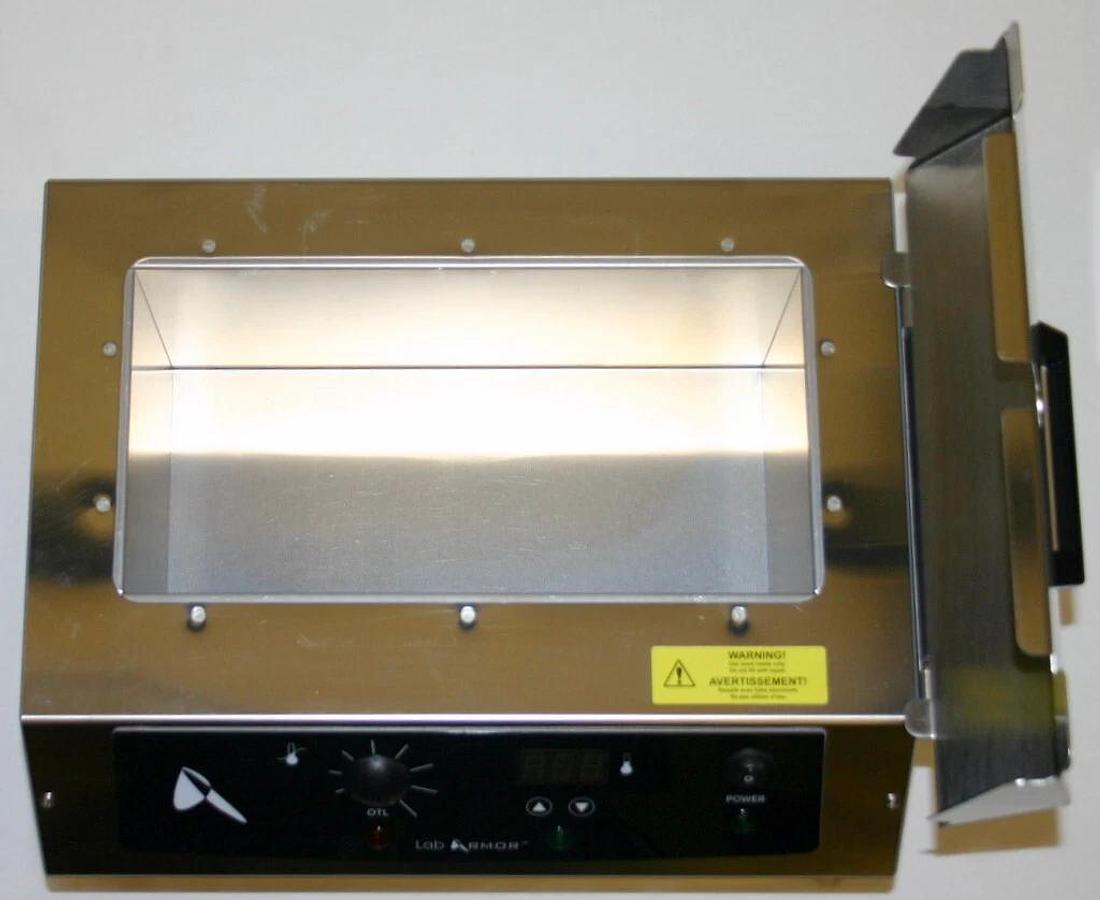 Used LAB ARMOR BEAD BATH, 6 LITER, MODEL 74300-706 WITH 5 LITERS OF BATH BEADS