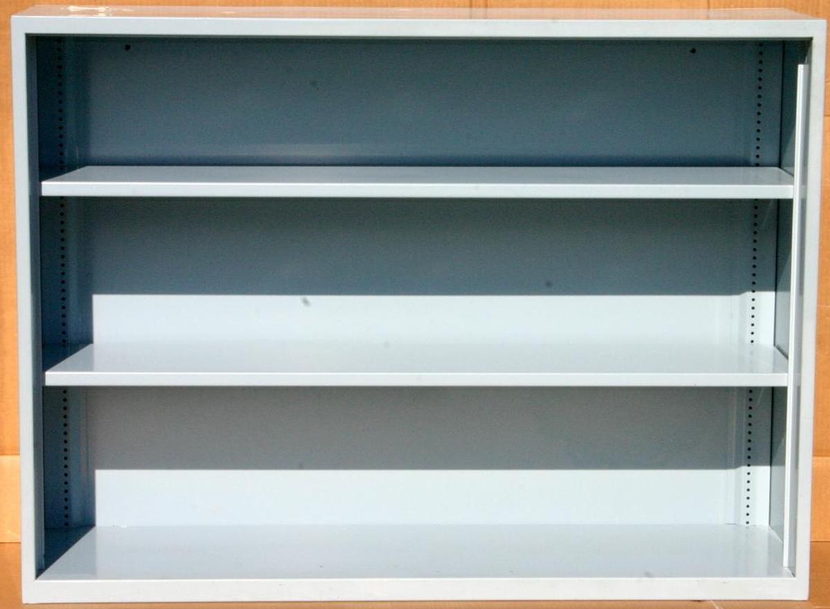 Used FISHER HAMILTON LABORATORY WALL CABINETS, CASEWORK, 27.5 FEET, BLUE MIST (BM)