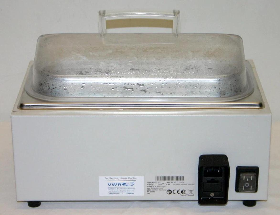 Used VWR DIGITAL WATER BATH, CATALOG # 89032-212, 2L CAPACITY