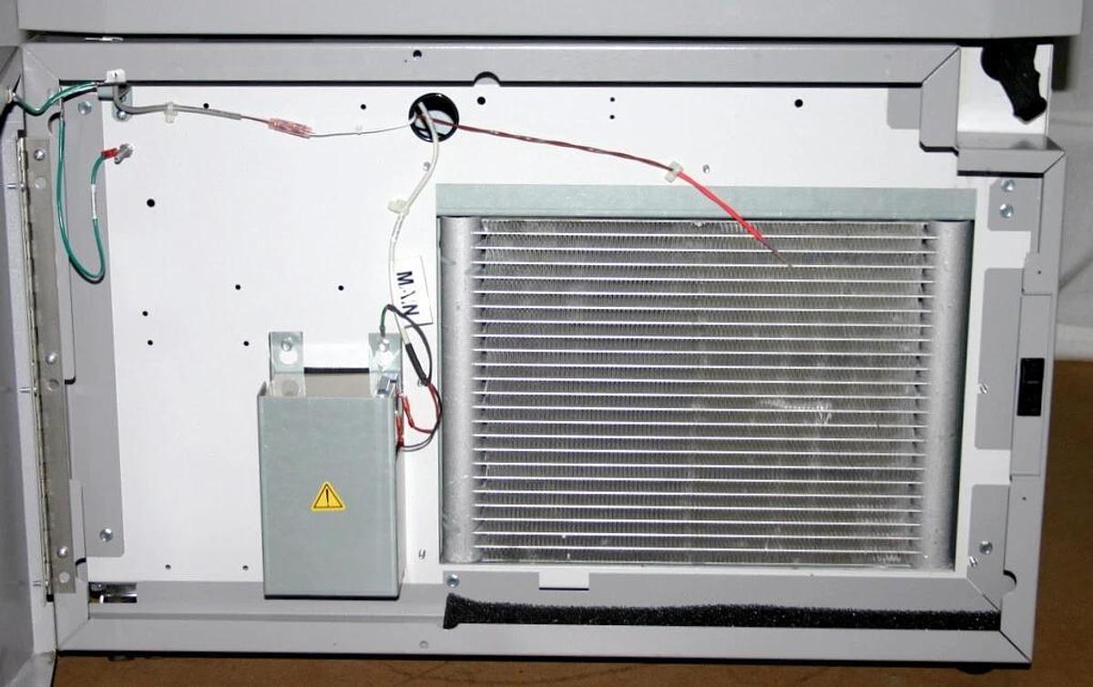 THERMO SCIENTIFIC FORMA 8900 SERIES -86 ULTRA-LOW FREEZER, MODEL 8940086A