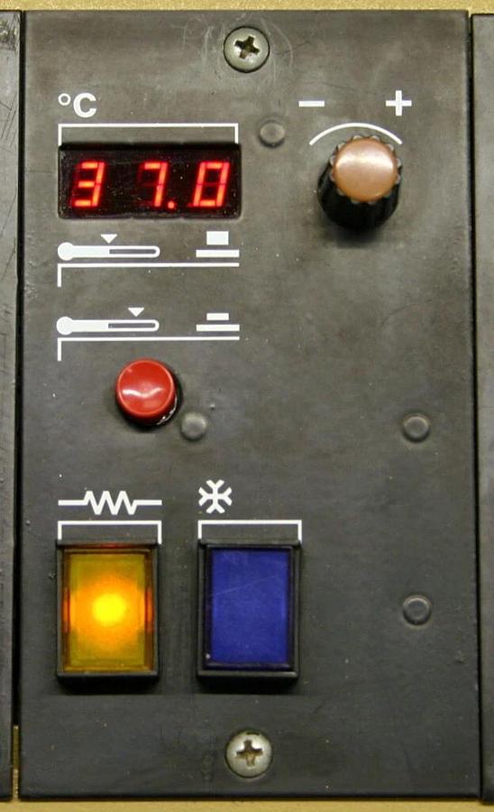 INFORS HT LARGE CAPACITY INCUBATOR SHAKER, MODEL RC-T, UV DECON & FLUORESCENT