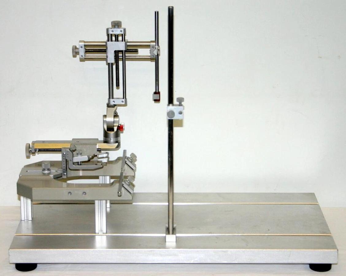 KOPF SMALL ANIMAL STEREOTAXIC INSTRUMENT, MODEL 900 WITH GUINEA PIG ADAPTOR