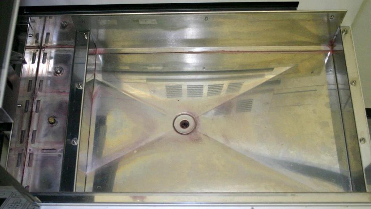 Used SHANDON MULTI-PROGRAM ROBOTIC SLIDE STAINER, MODEL VARISTAIN XY