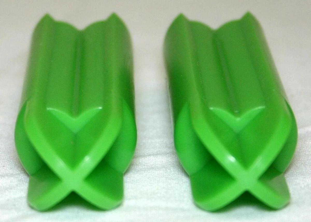 Used SORVALL ADAPTERS, MODEL 00381, (PAIR) 2 PLACE X 4 ML (GREEN) FOR 50ML ROTORS