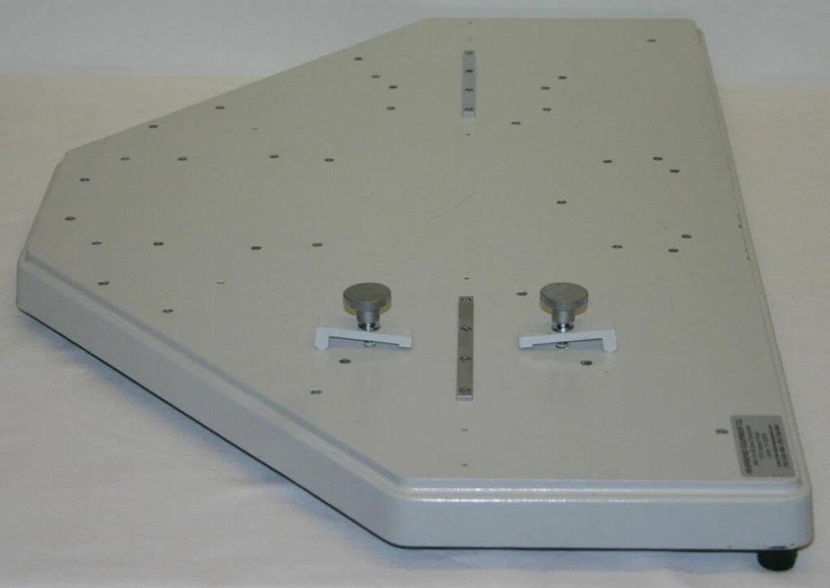 Used LEICA LEITZ MICROSCOPE MICROMANIPULATOR BASE