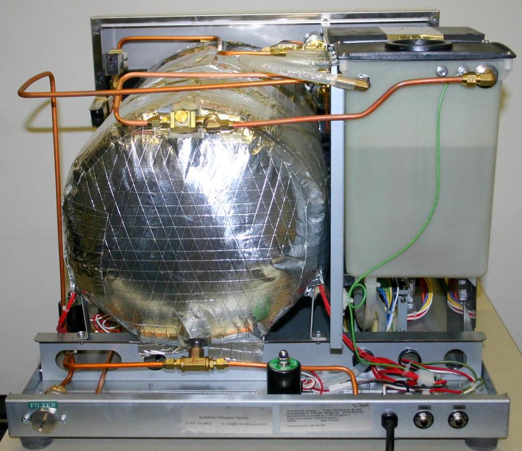 Used FISHER SCIENTIFIC AUTOMATIC STEAM AUTOCLAVE STERILIZER, MODEL STERILELITE 40