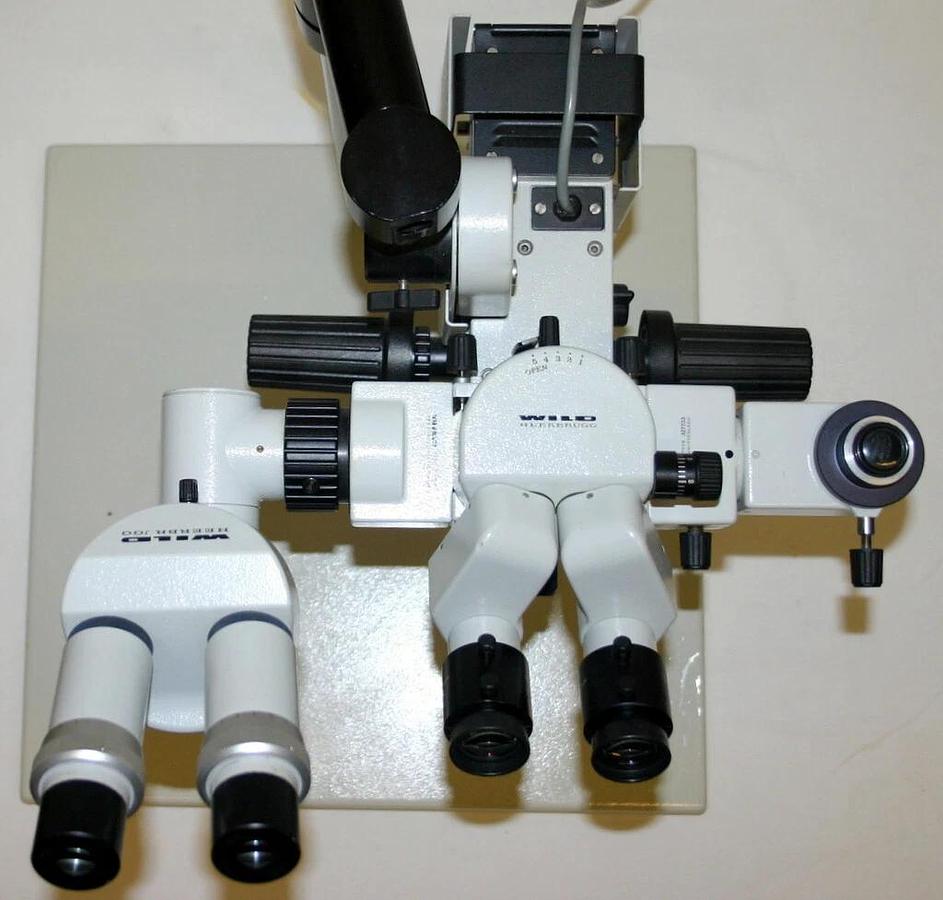 Used WILD HEERBRUGG TABLE TOP OPERATING SURGICAL MICROSCOPE, MODEL M650 CAMERA MOUNT