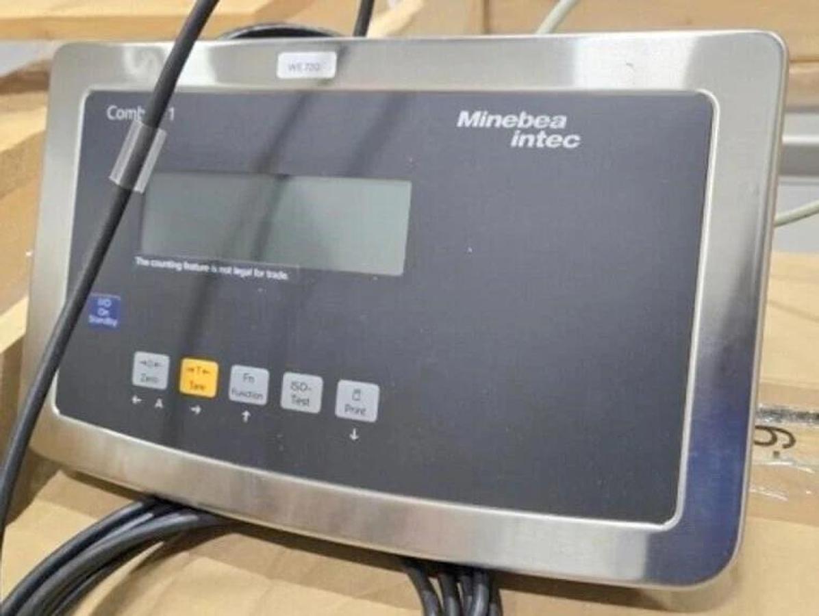Used MINEBEA INTEC STAINLESS STEEL FLAT BED RAMP ON FLOOR SCALE, MODEL IFS4-300LL-I