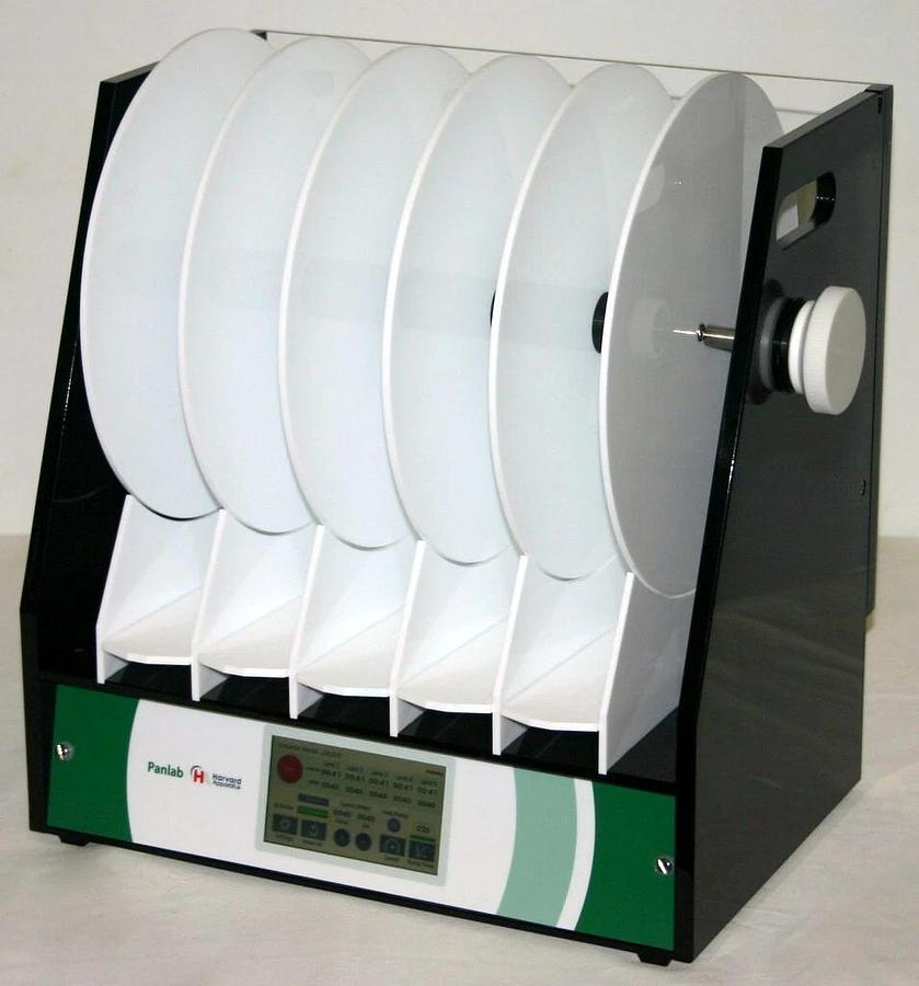 HARVARD APPARATUS PANLAB TOUCHSCREEN ROTAROD, MODEL LE8205, 5 LANES