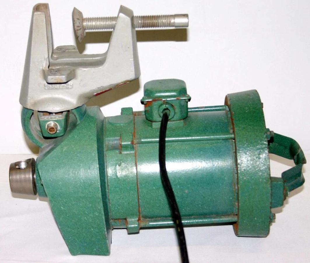 Used LIGHTNIN 1/4 H.P. CLAMP ON PORTABLE MIXER, MODEL NC-4