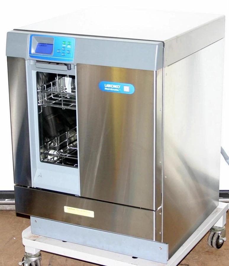 Used LABCONCO FREESTANDING STEAMSCRUBBER GLASSWARE WASHER, MODEL 4400431, 208/230V