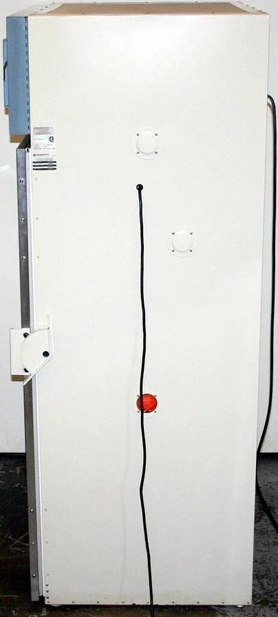 Used FORMA SCIENTIFIC REACH-IN REFRIGERATED INCUBATOR, MODEL 3927, 32 CU.FT. CAPACITY