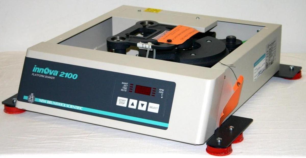 Used EPPENDORF NEW BRUNSWICK DIGITAL GYROTORY PLATFORM SHAKER, MODEL INNOVA 2150, NIB