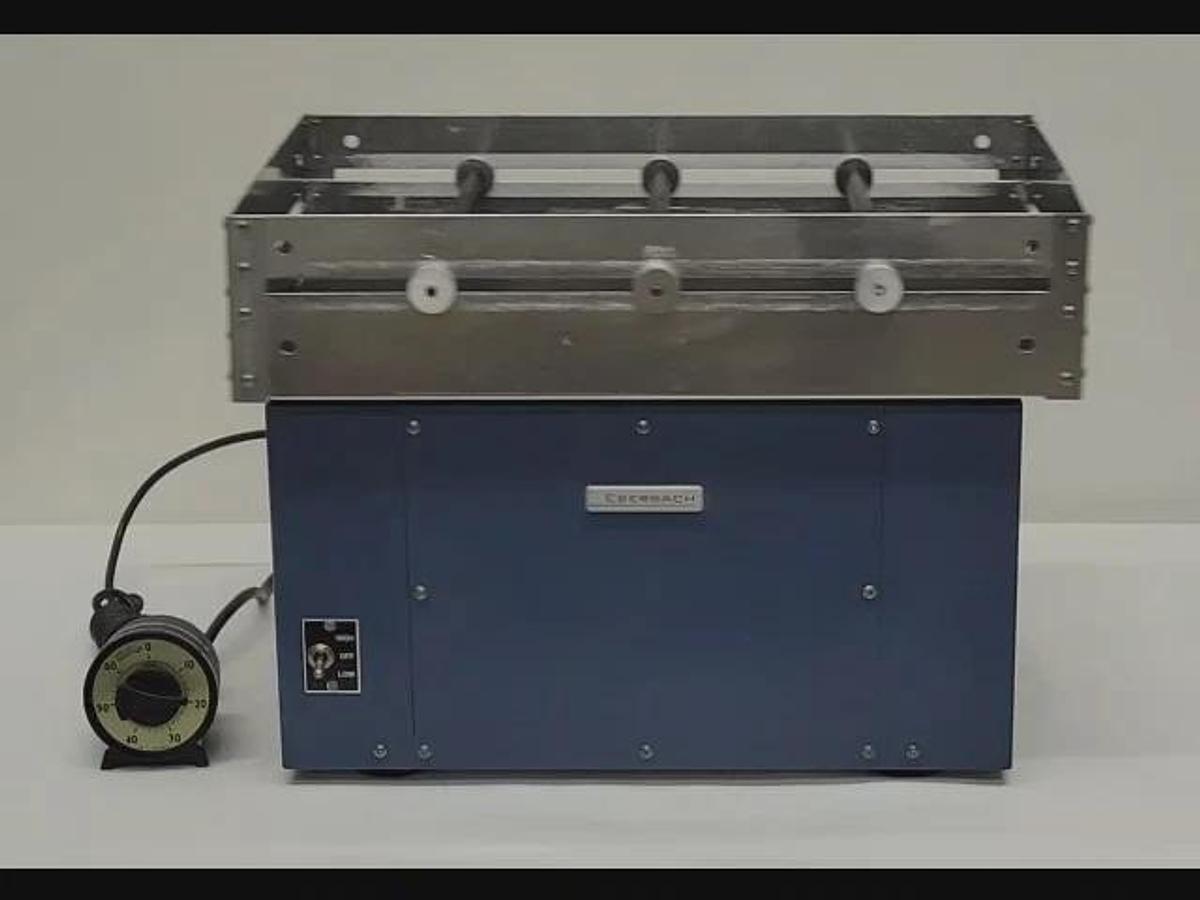 Used EBERBACH CONTINUOUS DUTY BENCHTOP SHAKER, MODEL 6010 WITH BOX CARRIER & TIMER