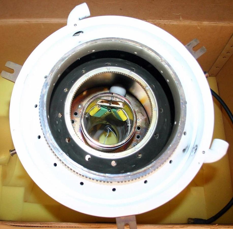 Used LITTON ELECTRON DEVICES IOT INDUCTIVE OUTPUT TUBE TROLLEY ASSEMBLY