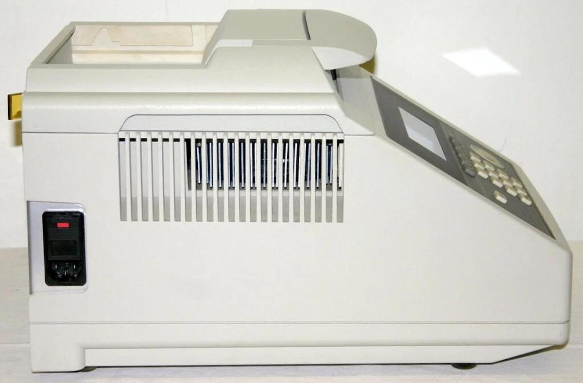 Used APPLIED BIOSYSTEMS ABI GENEAMP PCR 9700 GOLD BLOCK THERMAL CYCLER, Version 3.12