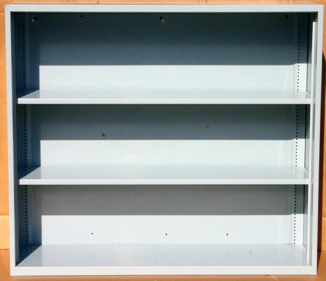 Used FISHER HAMILTON LABORATORY WALL CABINETS, CASEWORK, 27.5 FEET, BLUE MIST (BM)