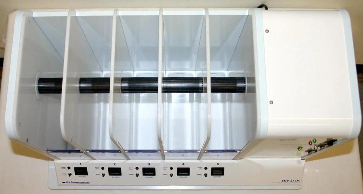 Used MED ASSOCIATES 5 LANE MOUSE TREADMILL, ROTA-ROD, ROTAROD, ROTOROD MODEL ENV-574M