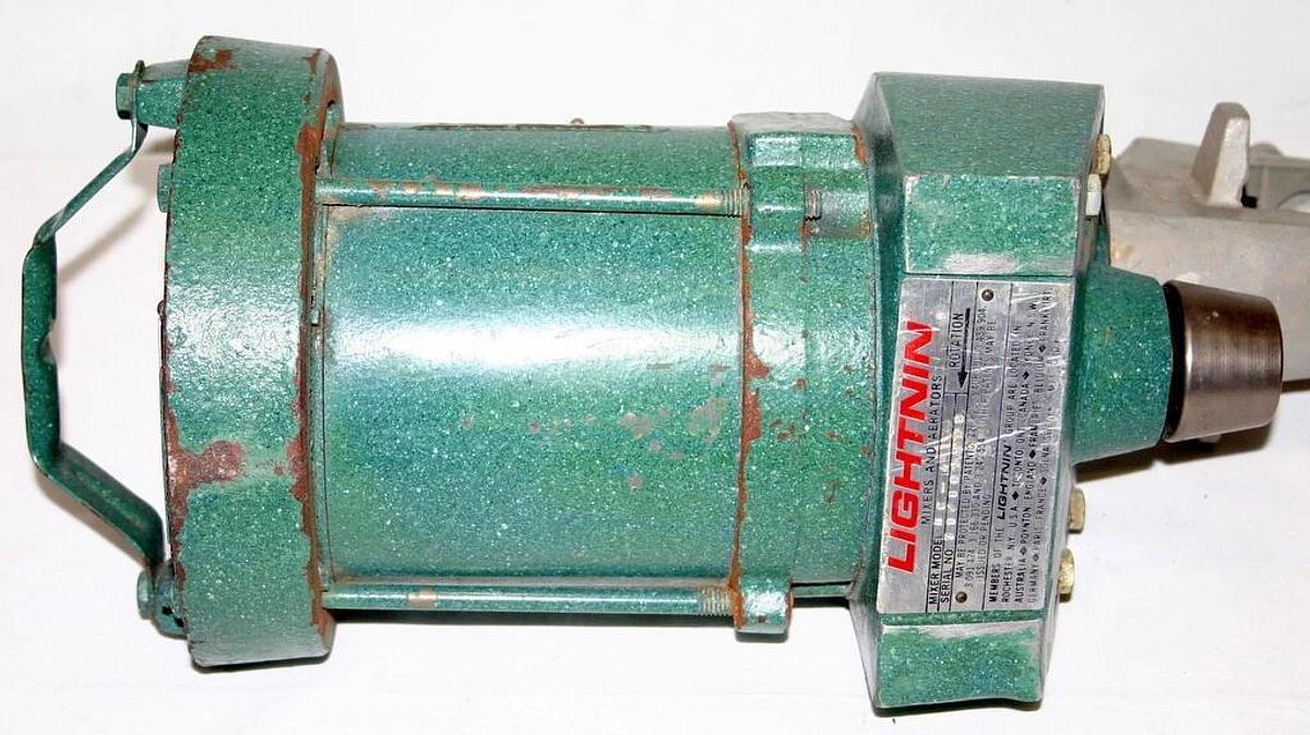 Used LIGHTNIN 1/4 H.P. CLAMP ON PORTABLE MIXER, MODEL NC-4