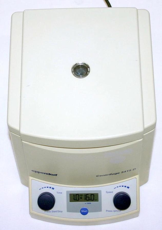 Used EPPENDORF MICROCENTRIFUGE, CENTRIFUGE, MODEL 5415D, W/ F45-24-11 ROTOR AND LID