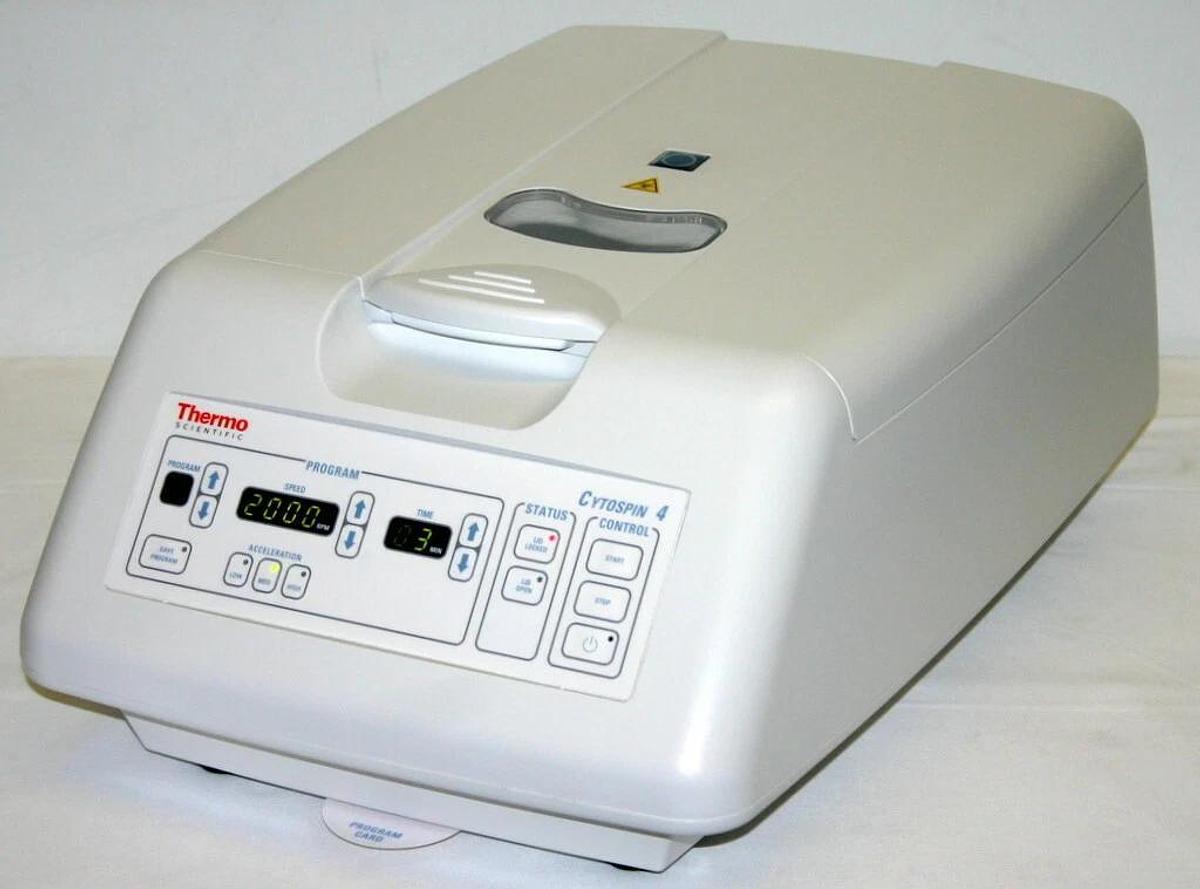 THERMO SCIENTIFIC SHANDON CYTOCENTRIFUGE, MODEL CYTOSPIN 4 WITH ROTOR & 6 CLIPS