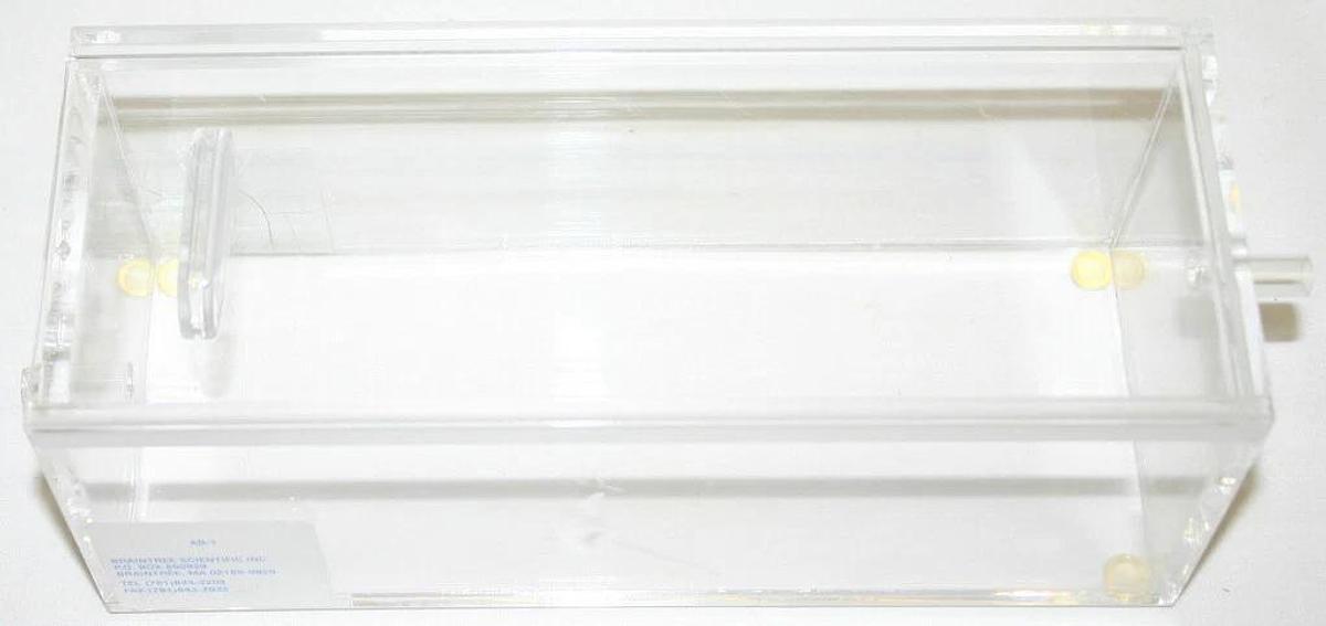 Used BRAINTREE SCIENTIFIC VETEQUIP ANESTHESIZING BOX AND INDUCTION CHAMBER