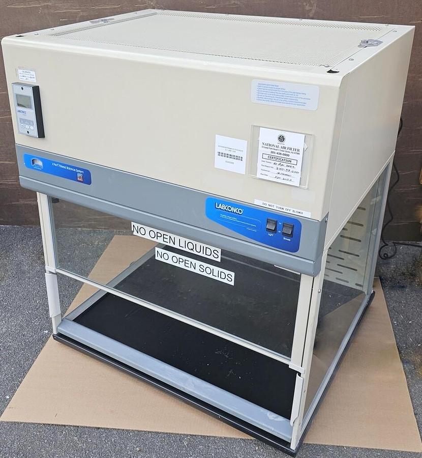Used LABCONCO 3 FOOT XPERT FILTERED BALANCE ENCLOSURE SYSTEM, MODEL 3950302