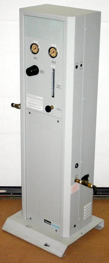Used PARKER BALSTON HANNIFIN NITROGEN GENERATOR SYSTEM FOR LC-MS, MODEL N2-14