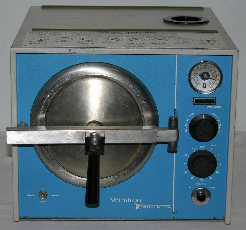 Used VERNITRON VERNICLAVE 2000A AUTOCLAVE STERILIZER