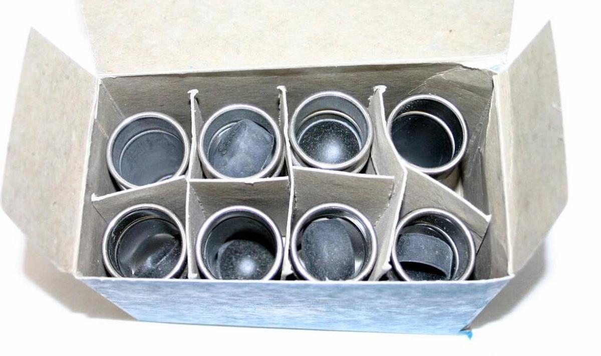 Used IEC SHIELDS, MODEL 320 AND TRUNIONS, MODEL 325, BOX OF EIGHT, NEW