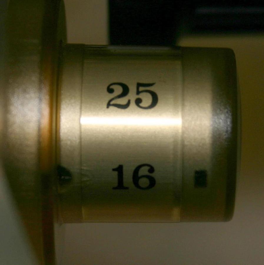 LEICA WILD HEERBRUGG TABLETOP STEREO MICROSCOPE, MODEL M650