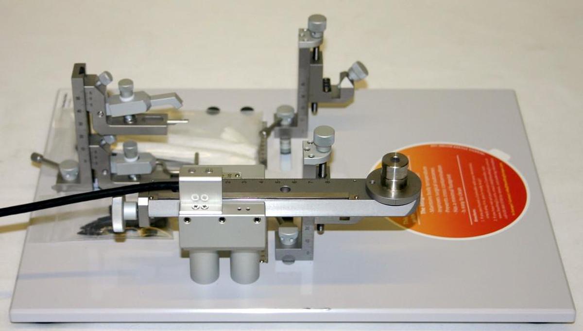 STOELTING 51500D NEW STANDARD DIGITAL RAT & MOUSE STEREOTAXIC BASE ONLY